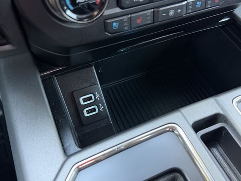 Used 2018 Ford F150 Raptor w/ Equipment Group 802A Luxury AWD/4WD image 23