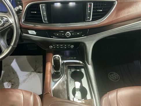 Used 2021 Buick Enclave Avenir w/ Avenir Technology Package image 11