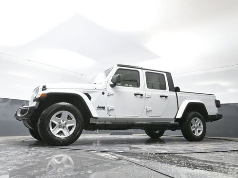 Used 2022 Jeep Gladiator Sport image 52