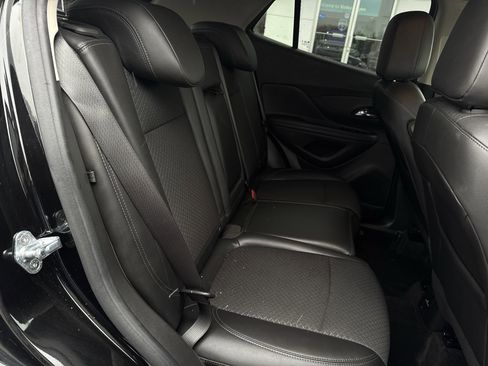 Used 2022 Buick Encore Preferred w/ Safety Package image 27