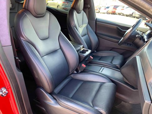 Used 2020 Tesla Model X Performance image 7