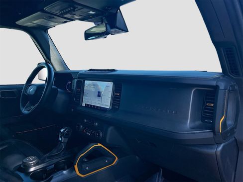 Used 2024 Ford Bronco Badlands image 29