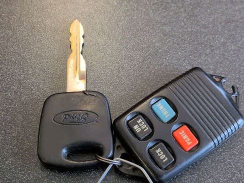 Used 1998 Ford Mustang Cobra RWD image 30