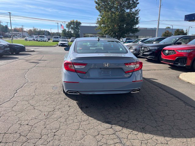 Used 2022 Honda Accord Sport image 11