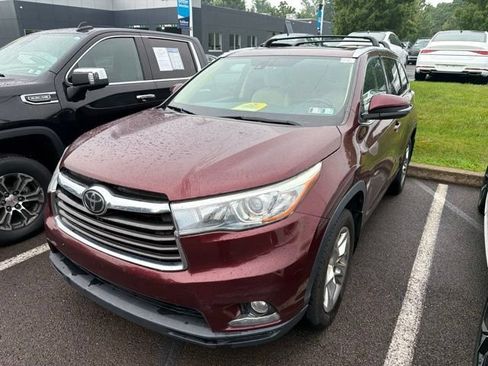 Used 2015 Toyota Highlander Limited Platinum AWD/4WD image 2