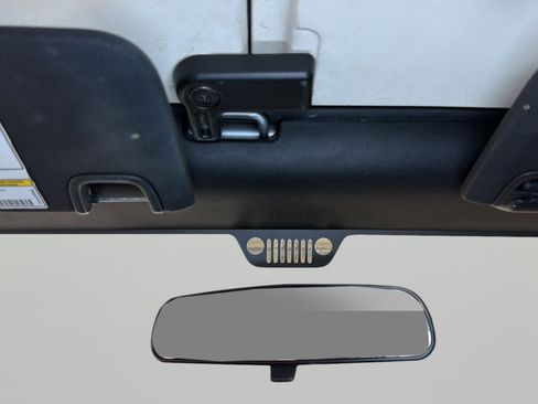 Used 2015 Jeep Wrangler Unlimited Sport AWD/4WD image 23