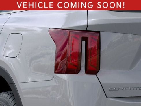 New 2026 Kia Sorento S AWD/4WD image 11