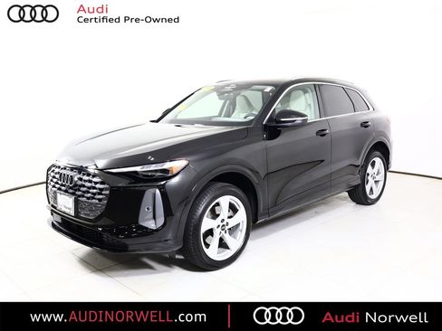 Certified 2025 Audi Q5 Premium AWD/4WD image 12