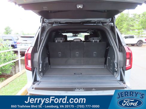 Used 2025 Ford Expedition Tremor AWD/4WD image 39