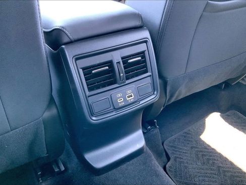 Certified 2026 Subaru Outback Premium AWD/4WD image 10