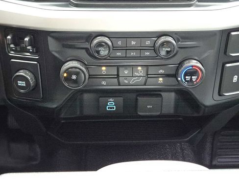 Used 2024 Ford F250 XL w/ 360-Degree Camera Package RWD image 19