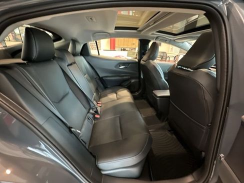 Used 2024 Toyota Prius Limited image 20