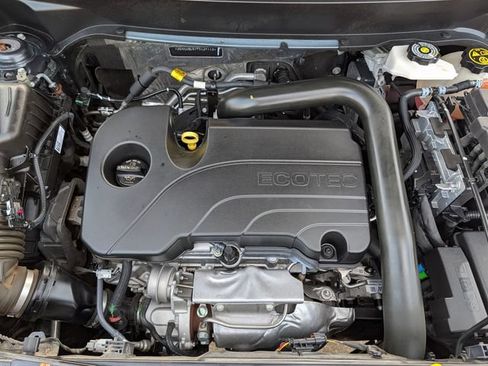Used 2023 Chevrolet Equinox RS w/ RS Leather Package FWD image 29