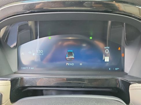 Used 2025 Lincoln Corsair AWD w/ Rear Removable Package Tray image 26
