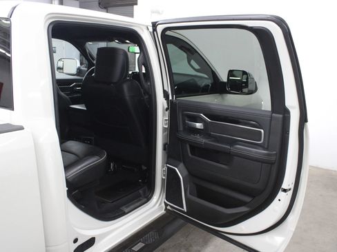 Used 2022 RAM 2500 Laramie AWD/4WD image 30