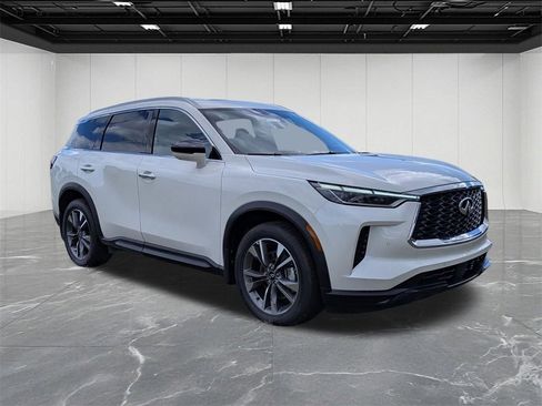 Certified 2025 INFINITI QX60 Luxe image 7