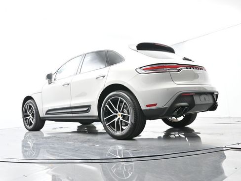 Certified 2025 Porsche Macan image 46