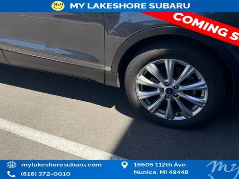 Used 2017 Ford Escape Titanium AWD/4WD image 15