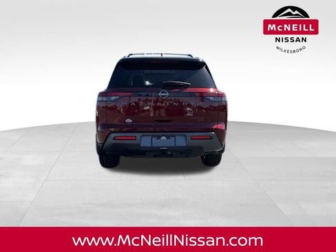New 2026 Nissan Pathfinder Platinum image 6