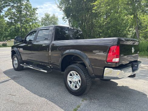 Used 2017 RAM 2500 SLT w/ Snow Chief Group AWD/4WD image 16