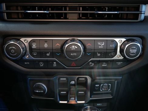 New 2026 Jeep Wrangler Sport S image 18