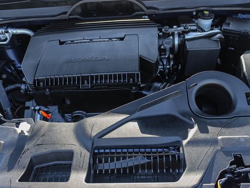 Used 2024 Honda Pilot Touring image 27