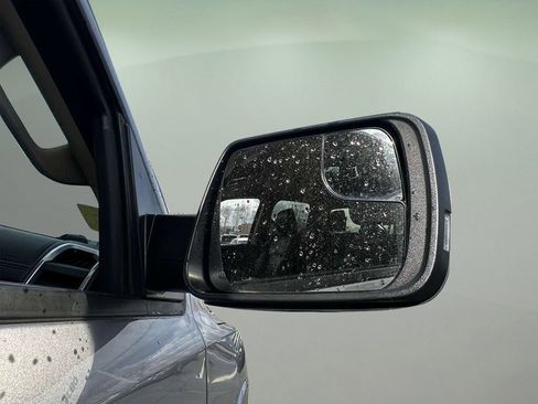 Used 2020 RAM 1500 Laramie RWD image 11