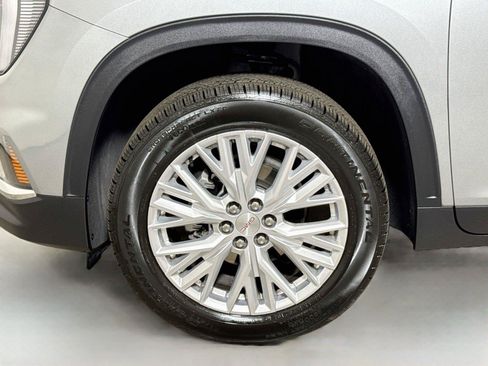 Certified 2026 GMC Acadia Elevation w/ Elevation Premium Package FWD image 31