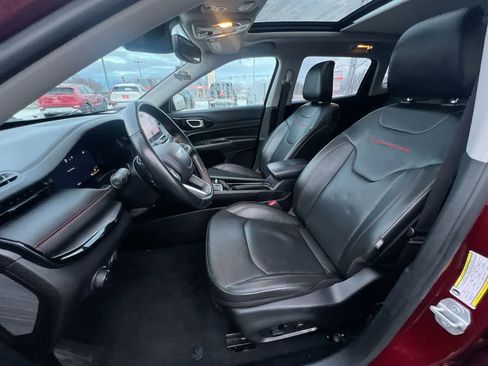 Used 2022 Jeep Compass Trailhawk w/ Trailhawk Elite Group image 11