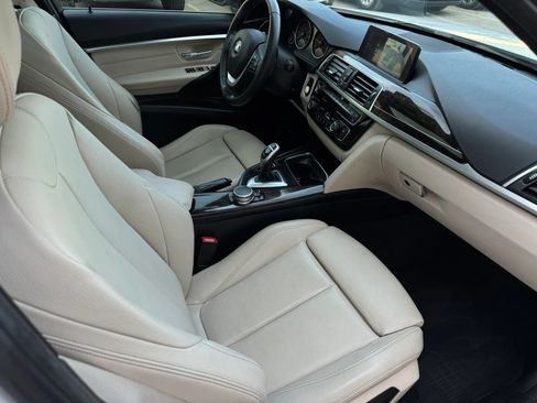 Used 2017 BMW 330i Sedan RWD image 23