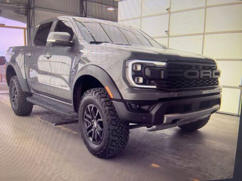 Used 2025 Ford Ranger Raptor AWD/4WD image 7