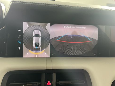 New 2026 Porsche Taycan RWD image 24