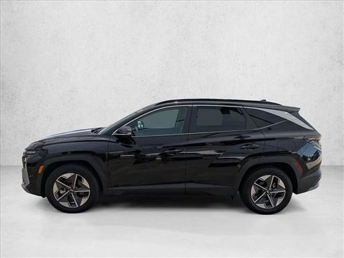 Used 2025 Hyundai Tucson SEL FWD image 9