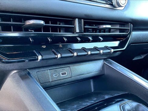 Certified 2024 GMC Canyon Elevation w/ Trailering Package image 33