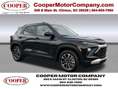 Used 2025 Chevrolet TrailBlazer LT image 1