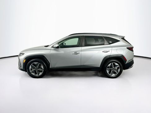 Used 2025 Hyundai Tucson SEL FWD image 4