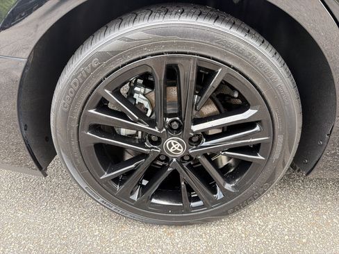 Certified 2025 Toyota Camry SE FWD image 28
