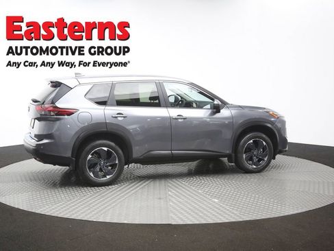 Used 2024 Nissan Rogue SV AWD/4WD image 44