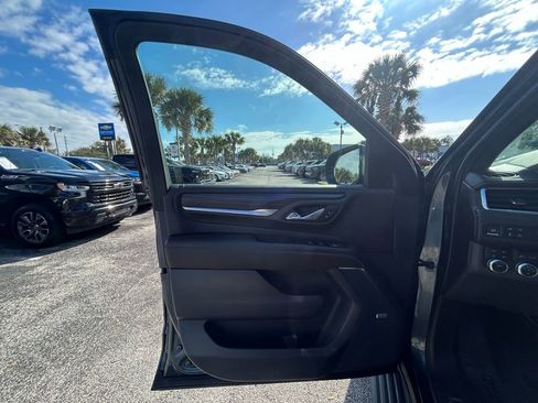 Used 2021 GMC Yukon Denali w/ Denali Premium Package image 29