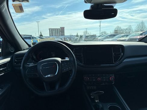 Used 2024 Dodge Durango GT image 11