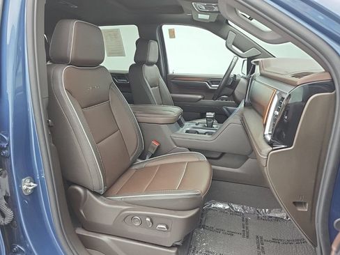 Used 2024 GMC Sierra 1500 Denali w/ Technology Package AWD/4WD image 52