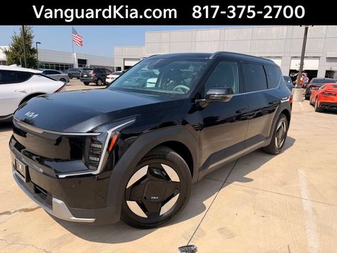 Used 2024 Kia EV9 Wind AWD/4WD image 1