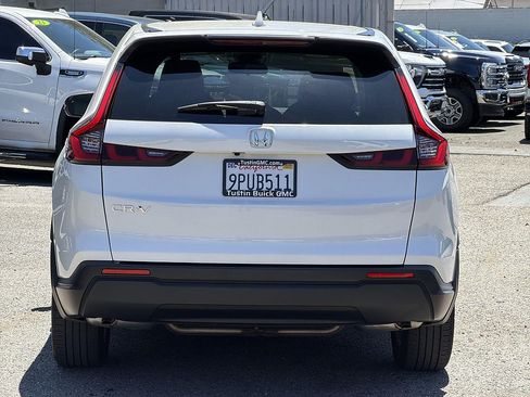 Used 2025 Honda CR-V EX image 6