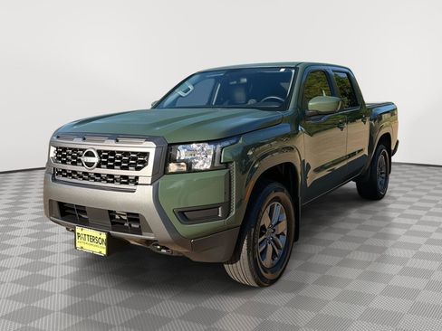 Used 2025 Nissan Frontier SV image 4