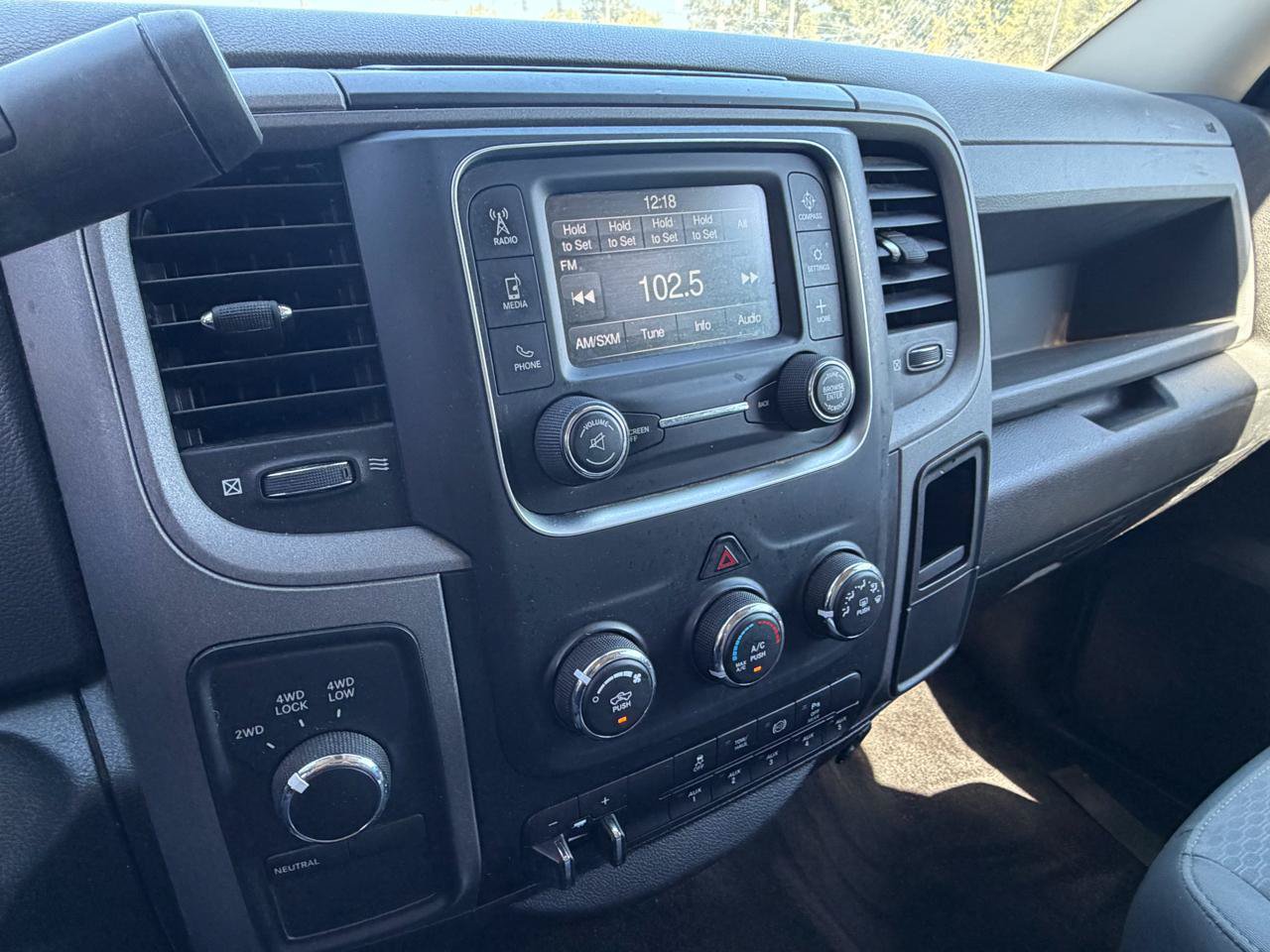 Used 2017 RAM 2500 Tradesman w/ Chrome Appearance Group AWD/4WD image 8