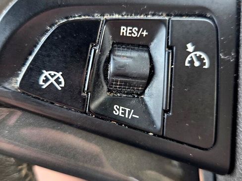 Used 2015 Chevrolet Volt image 18