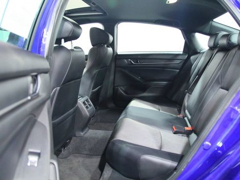 Used 2018 Honda Accord Sport image 25