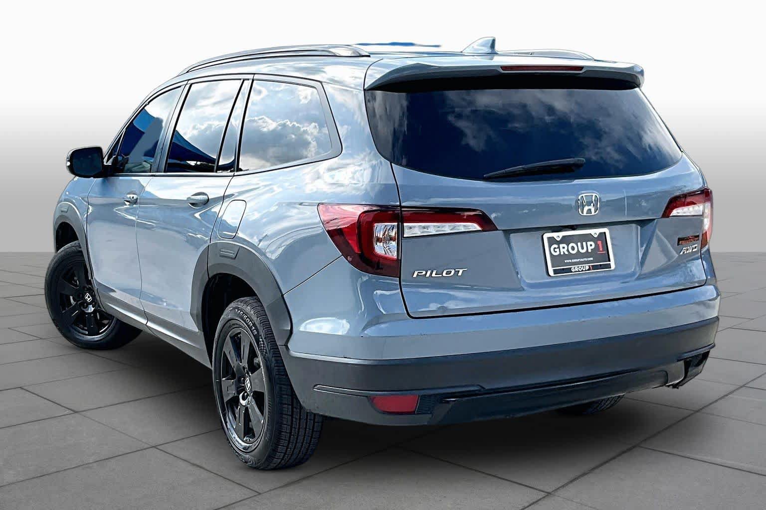 Used 2022 Honda Pilot TrailSport image 11