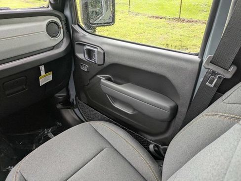 New 2026 Jeep Wrangler Unlimited Sport AWD/4WD image 17