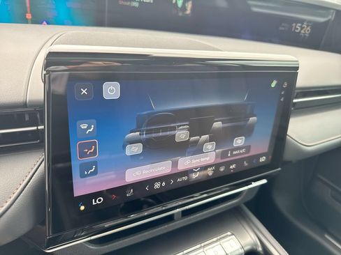 New 2026 Lincoln Nautilus Reserve w/ Jet Appearance Package AWD/4WD image 17